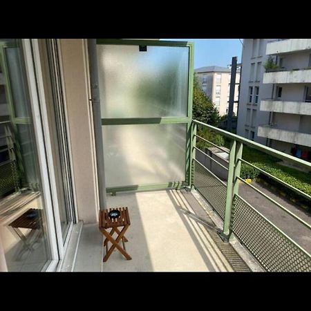 Appartement Calme Centre Ville Avec Place Parking ลิมอจส์ ภายนอก รูปภาพ